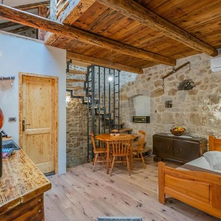 Villa The Old Stable 1861 Imotski Exterior foto